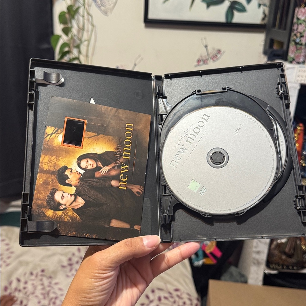 Twilight Saga New Moon Postcard